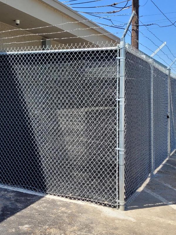 Commercial Chain Link fencing benefits in Houston Texas