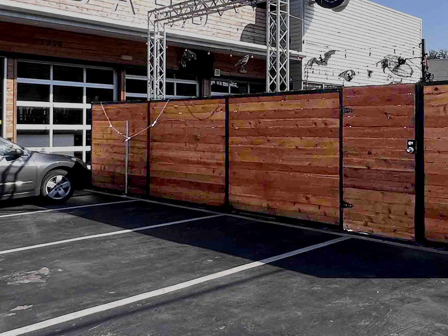 Houston Heights  commercial fencing contractor