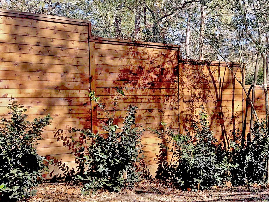 River Oaks Houston  wood privacy fencing